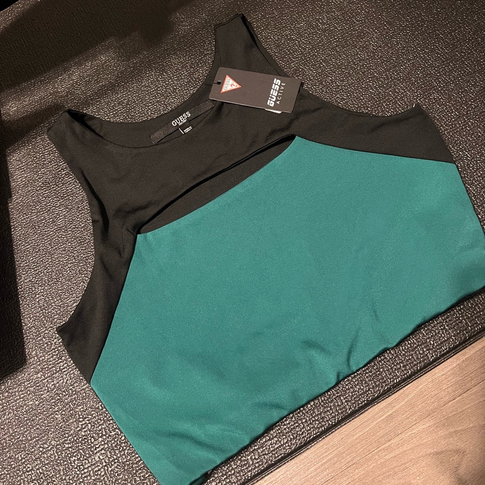 Guess active top Size L Color black and green
